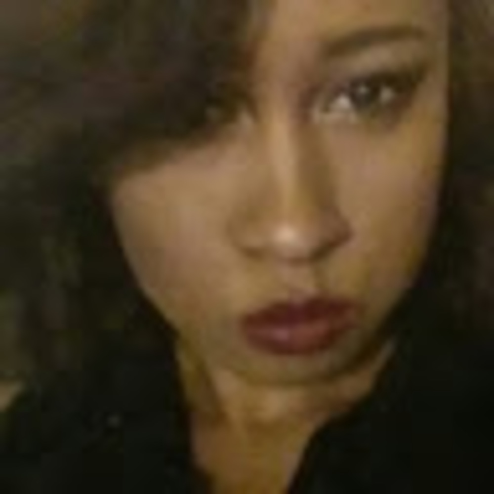 Meet your Posher, Loralyn